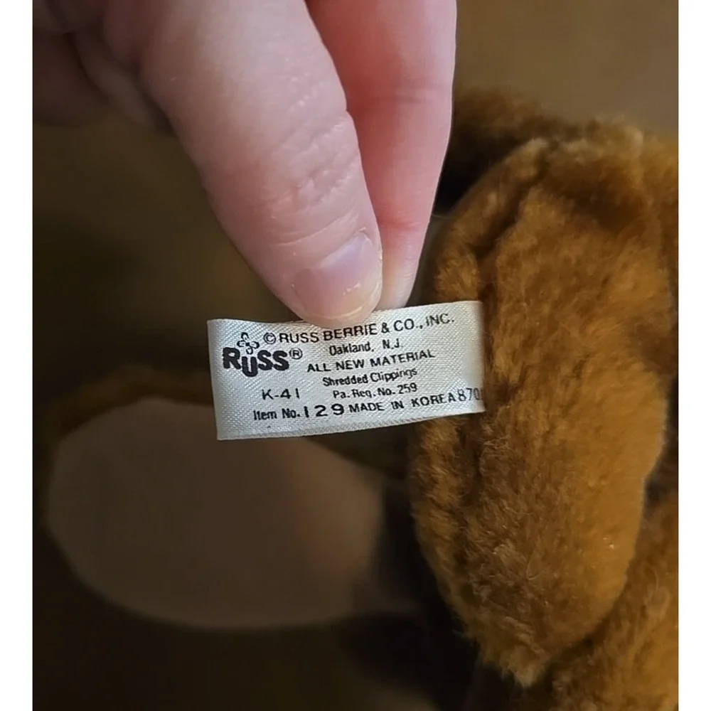 Vtg Russ Berrie Samuel Brown Bassett Hound Dog Puppy Plush Stuffed Animal Toy‎